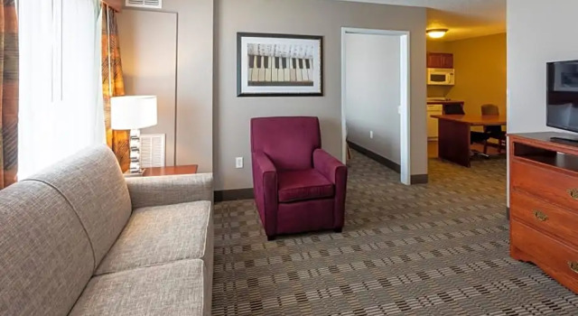 Апартаменты GrandStay Hotel & Suites Ames