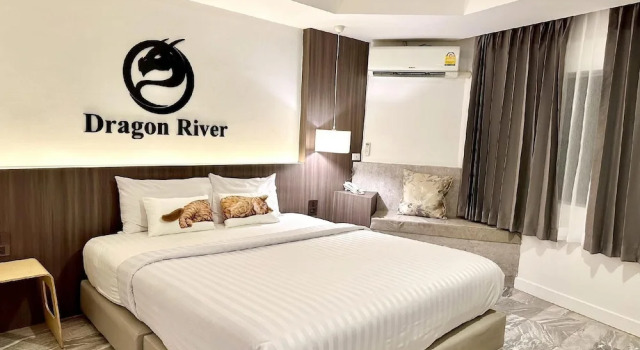Двухместный номер Deluxe Dragon River Avenue