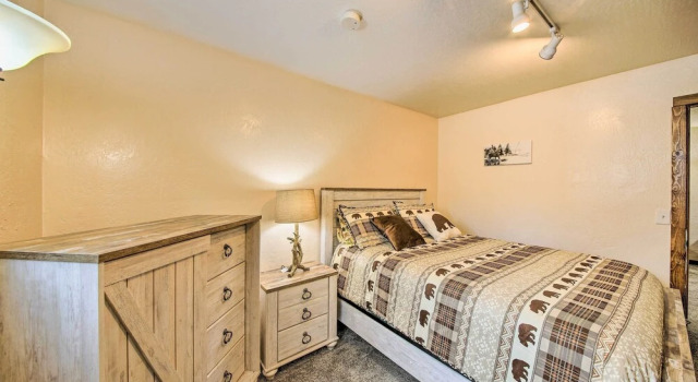 Коттедж Priest Lake Apartment Near Hiking Trails