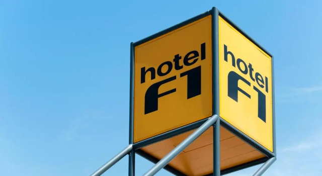 Номер Standard ENZO HOTELS GREEN proximité ZENITH D AUVERGNE Ex F1 FORMULE 1 CLERMONT FERRAND ISSOIRE COUDES