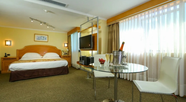Люкс Hotel Restaurante Ankara