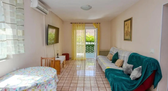 Apartments with parking space Biograd na Moru, Biograd - 18665, Забронировать Апартаменты/квартира Отели Биоград-на-Мору с парковкой, рядом с Частный Пляж «Кемп Сенди», Парковка