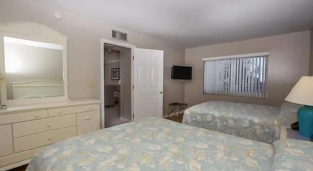 Апартаменты Gulfview Manor Resort
