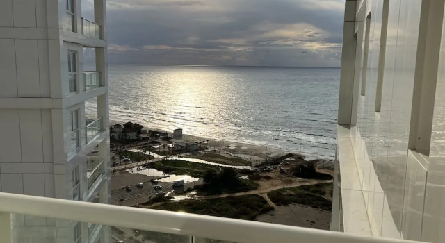 Номер Luxury Prince Palace Hadera White Beach