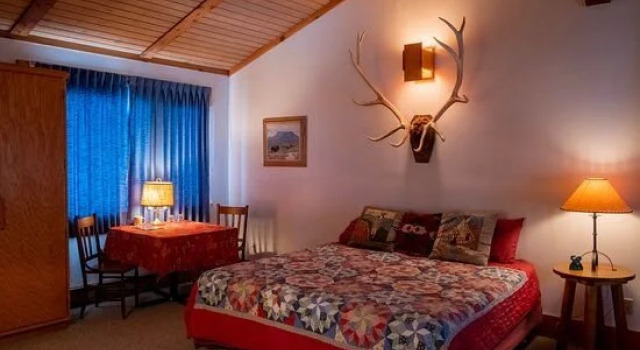 Circle Bar Ranch, Rezervați Hotel Hobson Statele Unite ale Americii