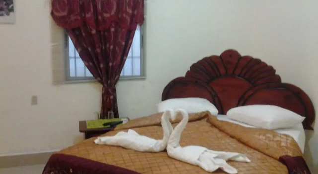 Полулюкс Adam Suites