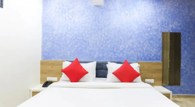 Номер Deluxe HOTEL SHREE PASHUPATI PALACE Ahmedabad