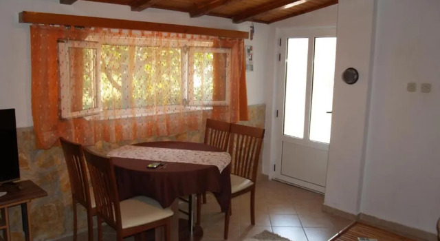 Apartments PHARIA, Prenota Appartamento Hotel a Croatian Islands con piscina, Piscina
