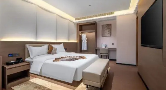 Люкс Deluxe Gelaimu Hotel (Qujing Shizong)