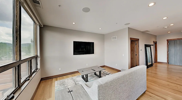 1121ddre 2 Bedroom Condo