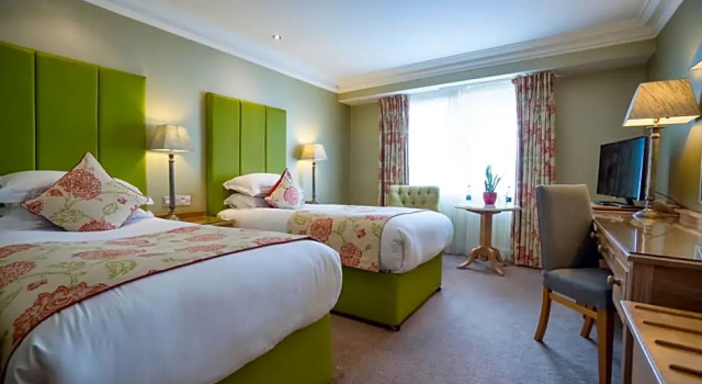 Номер Deluxe Brooks Hotel
