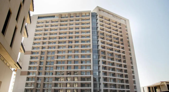Minimalistic 1 Bed in Menlyn Maine, Book Hotel Menlyn 
