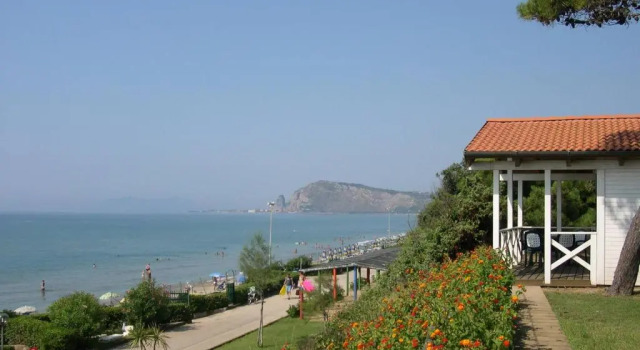 Бунгало с видом на море Settebello Village