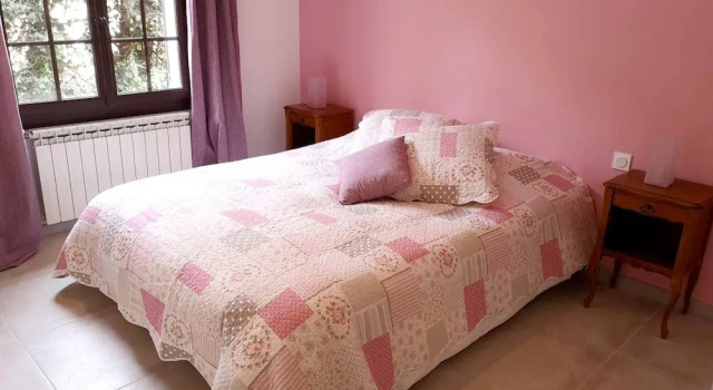 Villa With 4 Bedrooms in L'isle-sur-la-sorgue, With Private Pool and Enclosed Garden