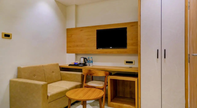 Metropolis Business Hotel, Varaa Hotelli Hotellit Panaji pysäköinnillä, Pysäköinti
