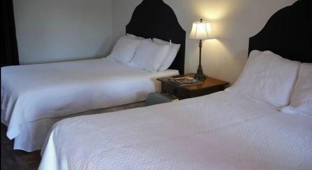 Четырёхместный номер Standard La Siesta Motel
