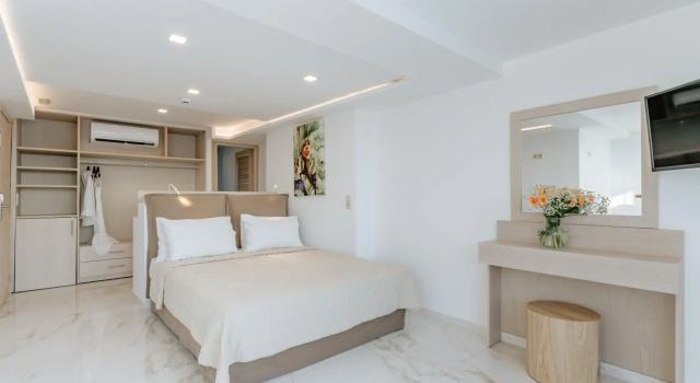 Palm Beach Hotel Apartments