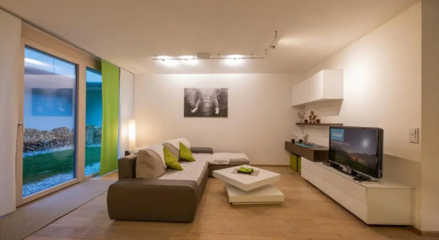 Ferienwohnung Robi, Забронировать Отель Отели Штубайталь с парковкой, Парковка