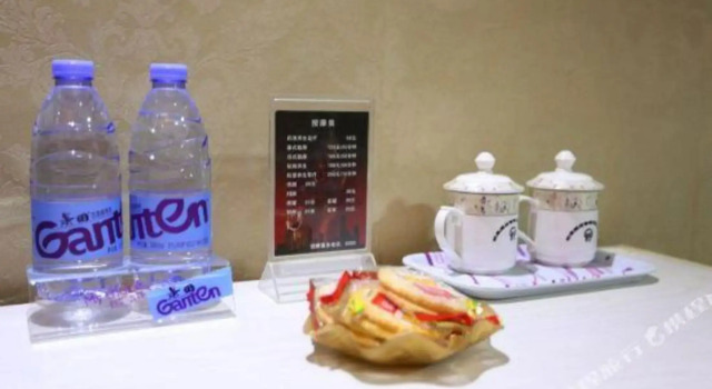 清泉商务会馆(淄博高铁北站店)