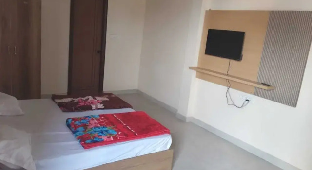 Hotel Awadh Grand