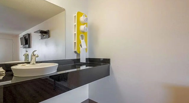 Одноместный номер Standard Motel 6 Indianapolis, IN – South