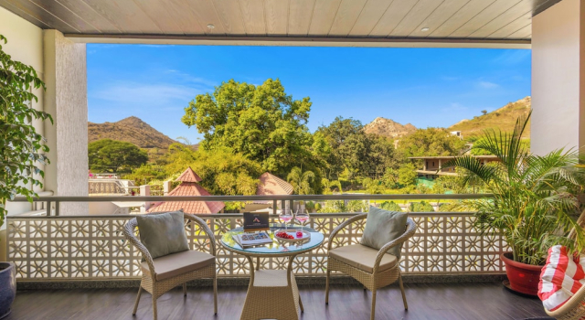 Вилла Luxury Mountain Creek by ELIVAAS Prive Pet-friendly 1 Luxe Room with Shared Pool and Gazebo
