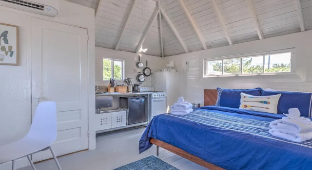 Bungalow 5 - 1br, Water View, Book Hotel Westhampton Beach New York State