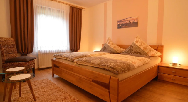 Spacious Apartment In Deudesfeld With Garden, Забронировать Апартаменты/квартира Дойдесфельд Vulkan Eifel