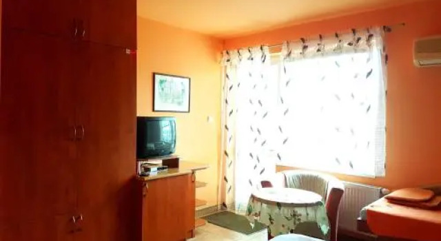 Penzión Termál, Rezervovat Hotel Hotely v Nitriansky kraj s parkováním, Parkování