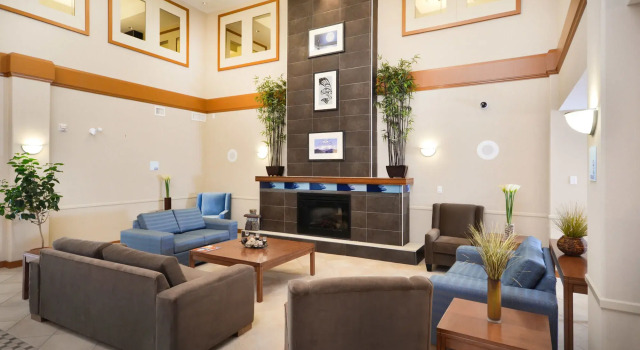 Sandman Hotel & Suites Squamish, Book Hotel  