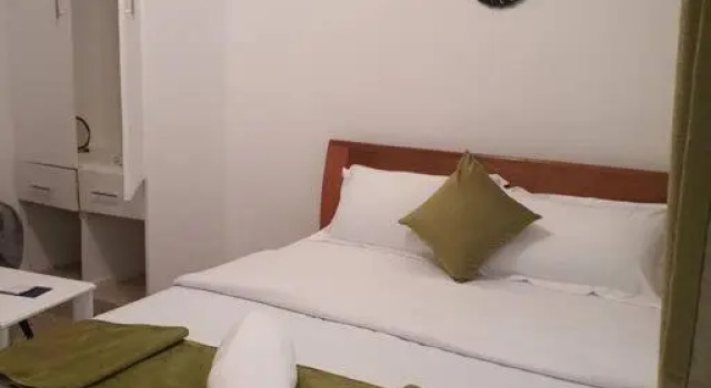 Lovely serviced studio with a free parking