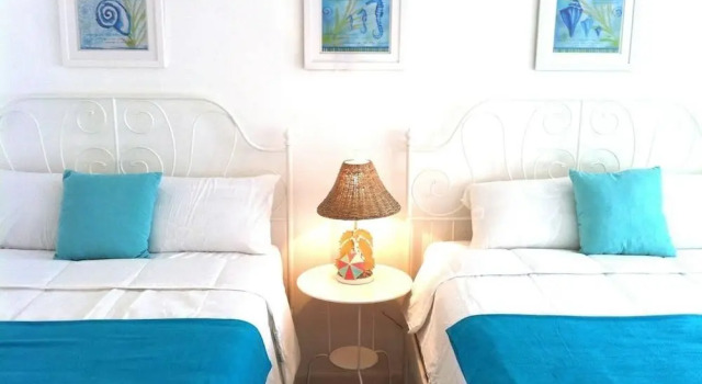Bikini Lodge