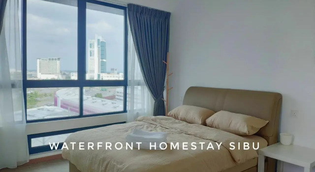 Waterfront (E) 3BR+3Bath+8 Persons+ Wifi+Parking, Rezerwuj Hotel Hotele w Sarawak z parkingiem, Parking