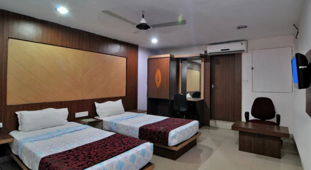 OYO 2945 Hotel Park Resort, Varaa Lomakeskus Hotellit Bhubaneswar aamiaisella, Aamiainen