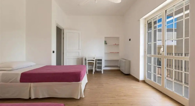 1609 Villa Emary in San Vito dei Normanni, Book Villa Hotels in Murgia with Parking, Parking
