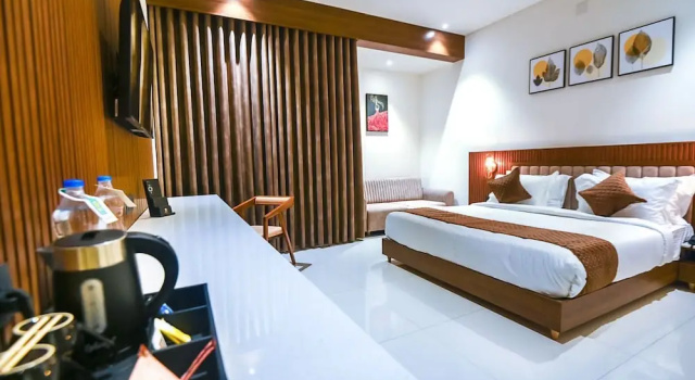 Клубный номер Standard с видом на город Kings Kraft Tremezzo Inn, Somnath