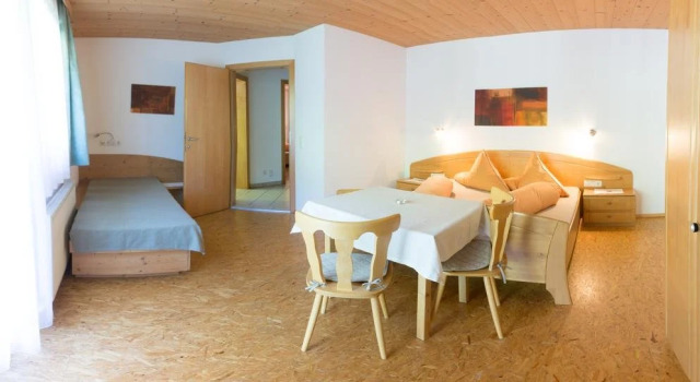 Haus Binder, Rezerwuj Hotel Hotele w Tyrol z parkingiem, Parking