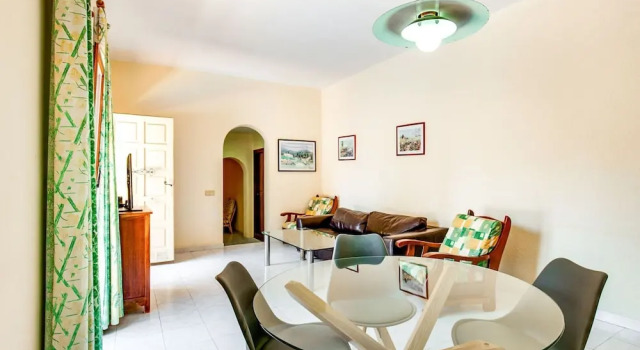 Chic Holiday Home in Playa de Pals With Terrace, Prenota Hotel Pals 