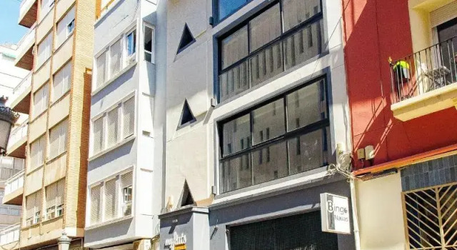 Myflats Premier Suites, Забронировать Отель Аликанте Памплона, рядом с Pabellón Pitiu Rochel