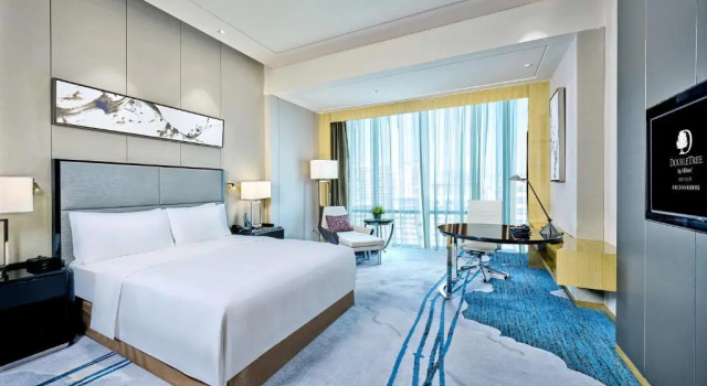 Двухместный номер Standard DoubleTree by Hilton Heyuan