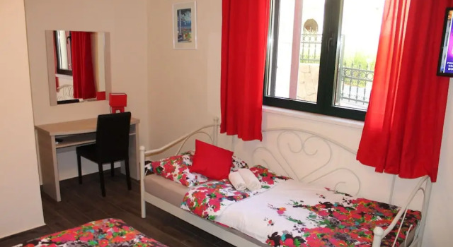 Апартаменты Premium Apartments Logos
