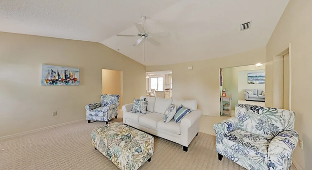 Corner Lot W/ Lanai & Private Pool 3 Bedroom Home