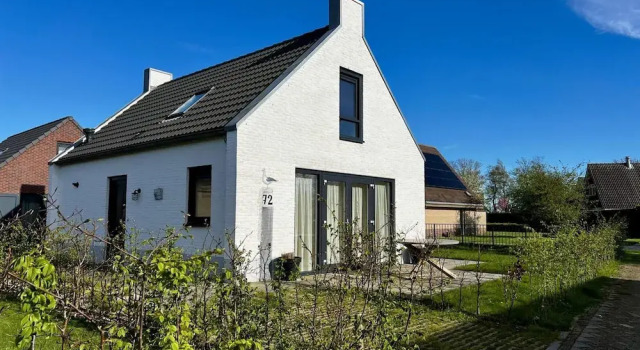Stunning Villa Near Beaches and Golf Course