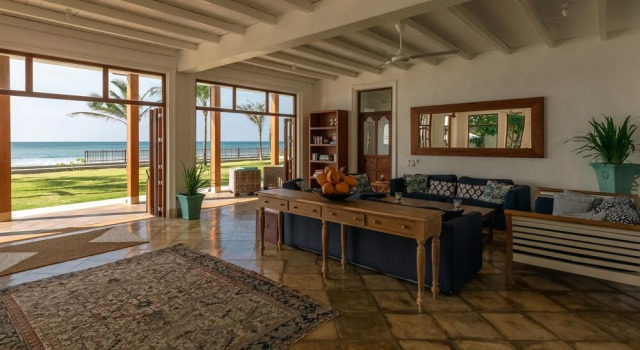 Вилла Family Beach Villa Located On An Incredible Beach