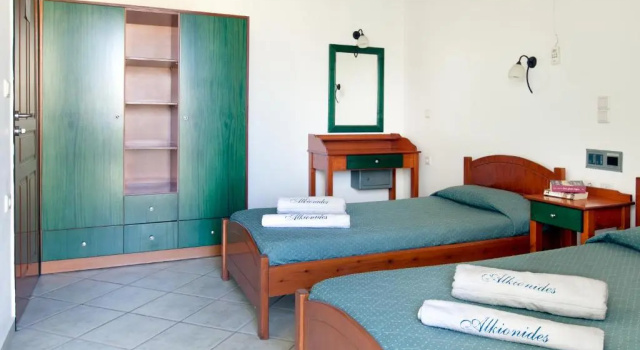Апартаменты Цокольный этаж Alkionides Seaside Apartments