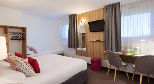 Трёхместный номер Standard Campanile Metz Nord - Talange
