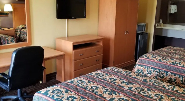Четырёхместный номер Classic Hermitage Inn