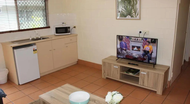 Четырёхместный номер Standard Lake Central Cairns