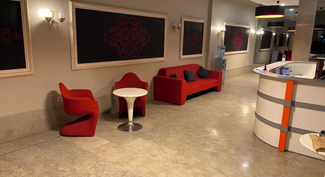 Aderans Hotel