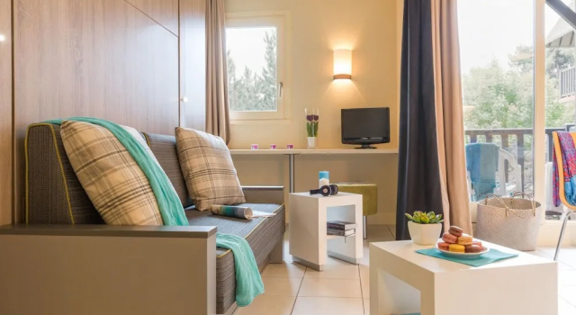 Апартаменты Studio in Deauville Near the Beach